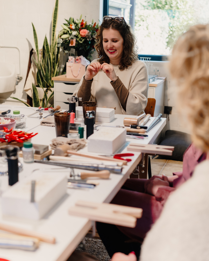 Kyklo oorbellen @Atelier Flo • Antwerpen